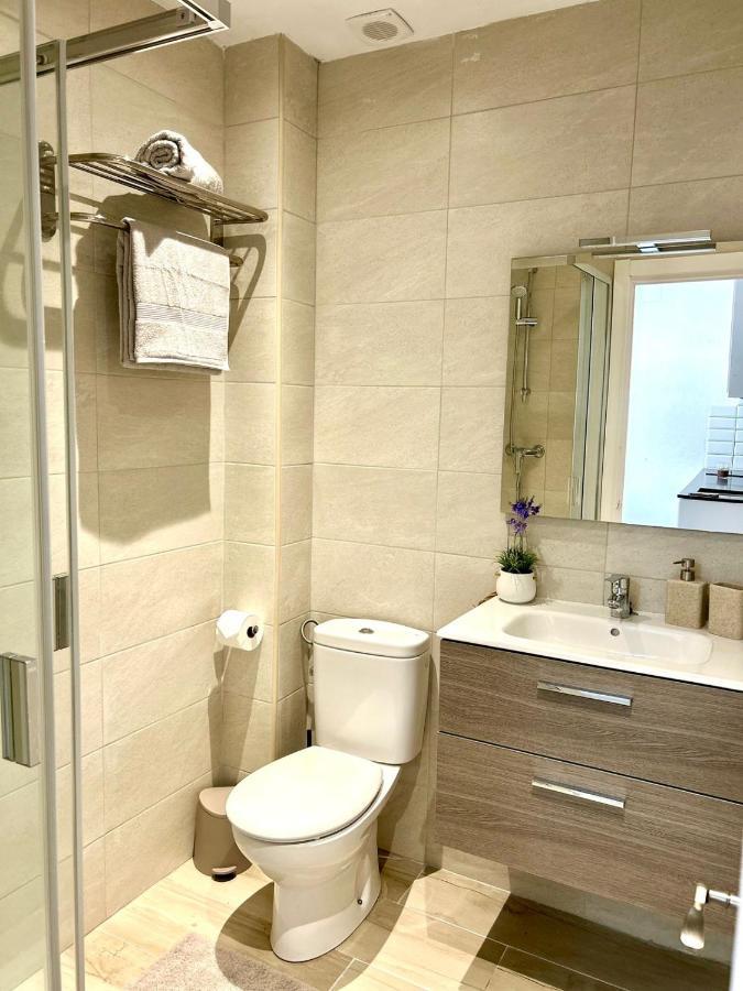 Menorca Chic Apartment Near Beach & Harbour Cala en Bosc Eksteriør billede