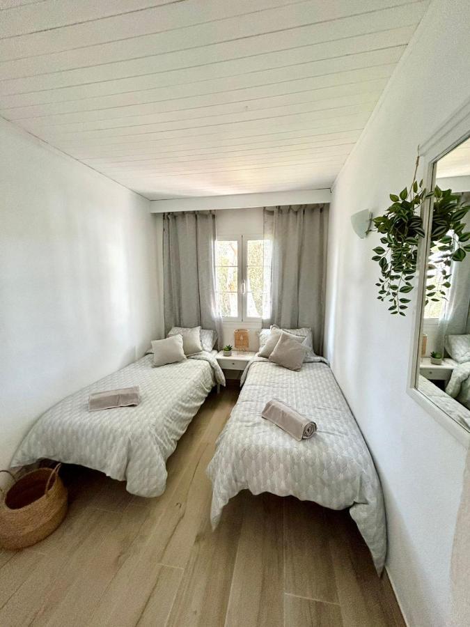 Menorca Chic Apartment Near Beach & Harbour Cala en Bosc Eksteriør billede
