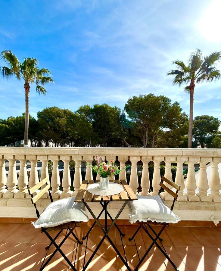 Menorca Chic Apartment Near Beach & Harbour Cala en Bosc Eksteriør billede